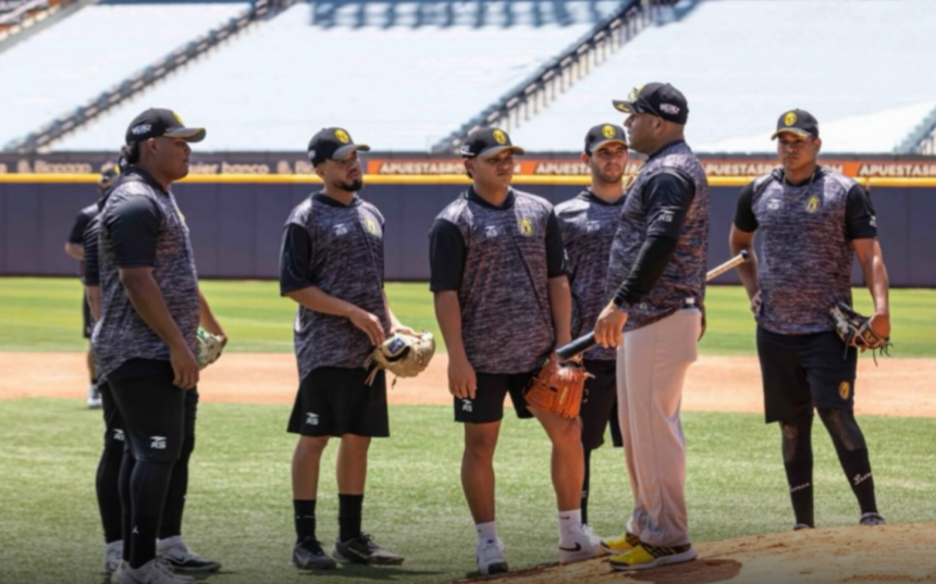 Leones del Caracas y Caribes de Anzoátegui inician su pretemporada en el béisbol profesional