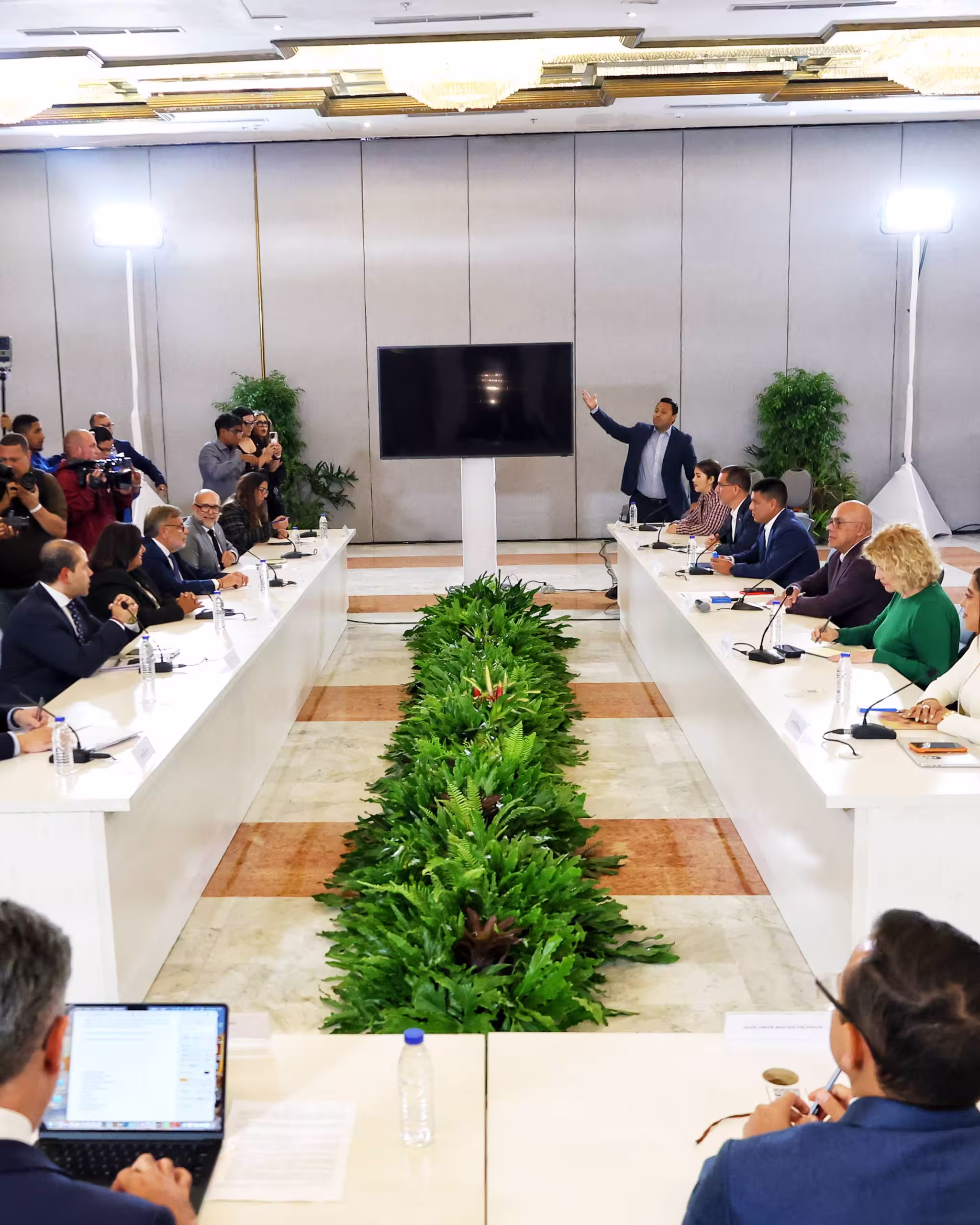 Delegación de Gobierno y oposición impulsan agenda sobre uso del espectro radioeléctrico