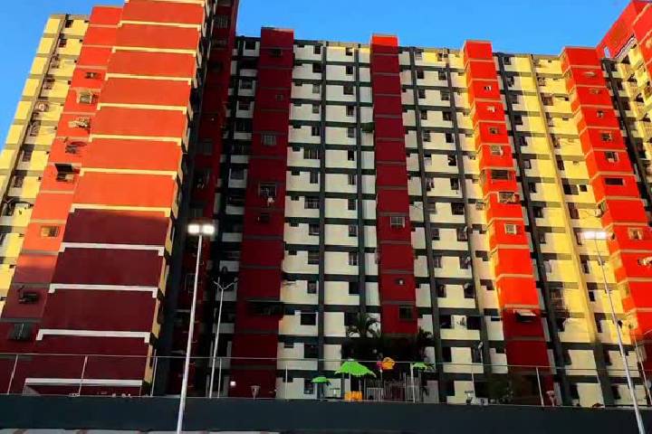 Obras de reconstrucción avanzan en edificios y viviendas de la parroquia Sucre