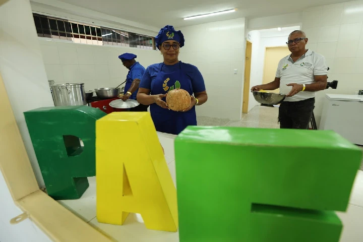 PAE mejora dieta de los estudiantes con distribución de alimentos nutritivos