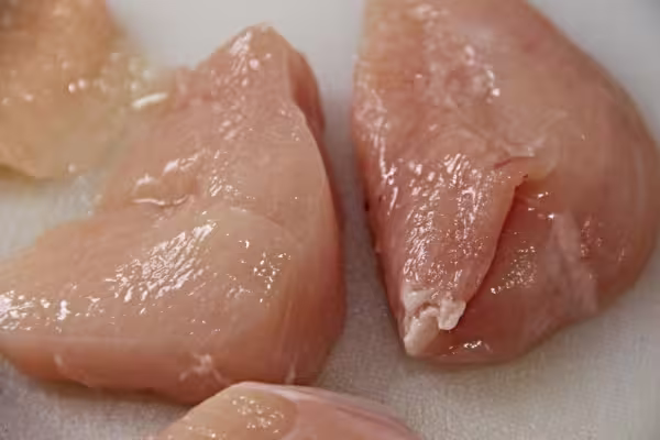 Sector avícola venezolano produce 65.000 toneladas de pollo al mes