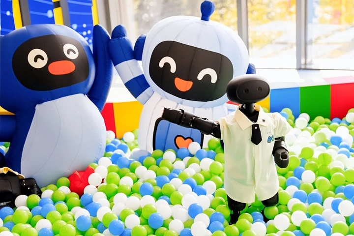 Robots aprenden de manera autónoma en «kínder» inaugurado en China