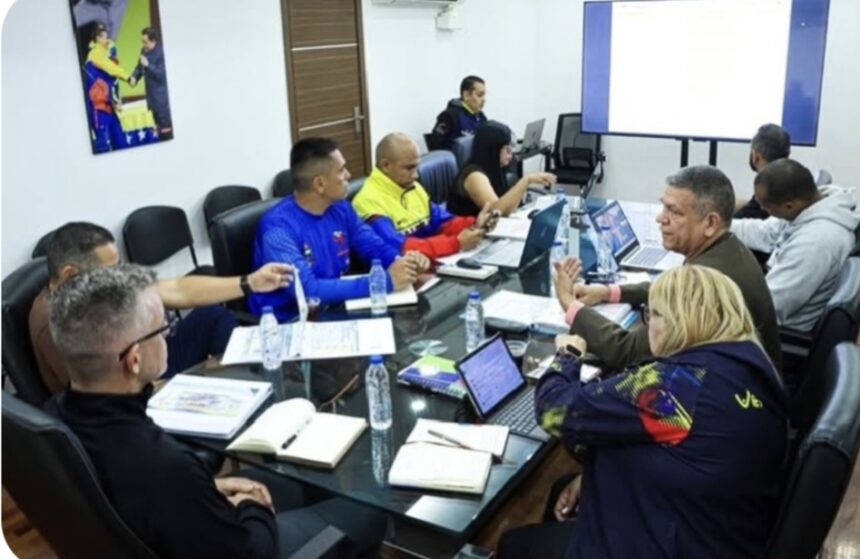 Ministerio de Deporte evalúa organización de tres juegos nacionales