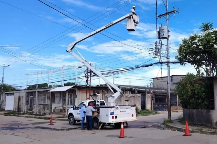 Sistema eléctrico de Apure es optimizado con instalación de nuevos transformadores