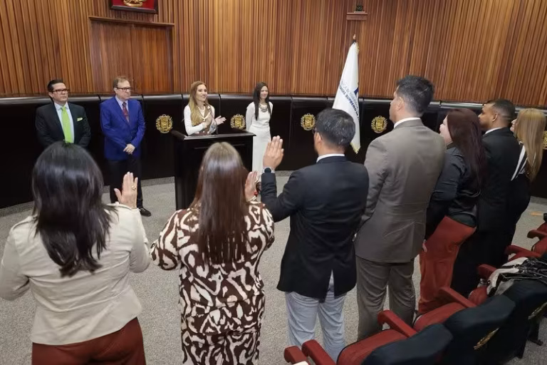 TSJ juramenta nuevos jueces en cinco estados del país
