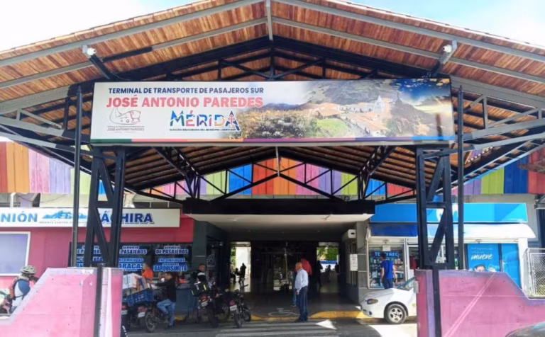 Terminal de Mérida reporta más de 101.000 pasajeros en la temporada vacacional 2026