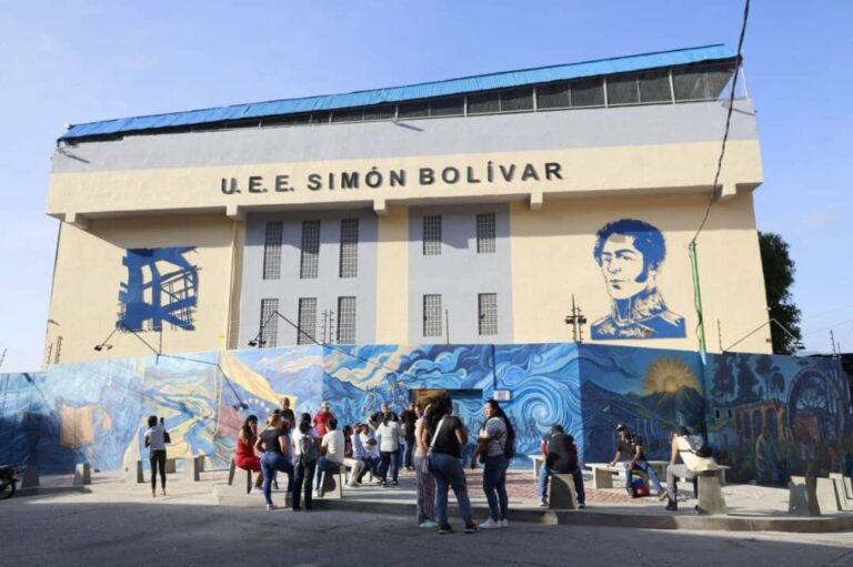 Escuelas en Miranda: entregan rehabilitada la U.E. Simón Bolívar