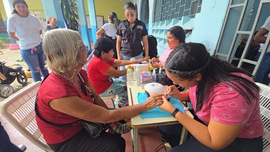 ​Más de 200 abuelos y abuelas recibieron atención integral en la Comuna General Manuel Cedeño de Valencia