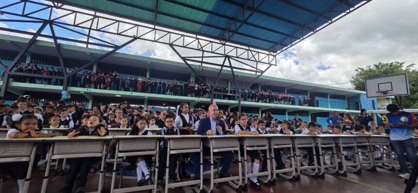 Táchira inicia el año escolar 2026-2027 con más de 194 mil estudiantes