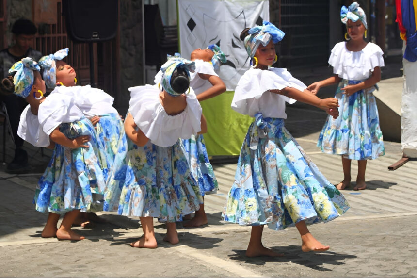 Más de 100 niños y niñas brillaron con su danza tradicional en Ocumare del Tuy