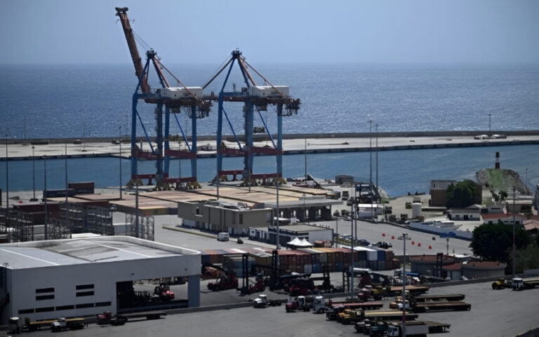 Operaciones marítimas en el Puerto de La Guaira se han recuperado en un poco más del 97% a tres meses del doble terremoto del pasado 24 de junio.