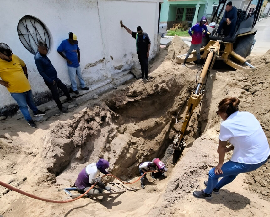 Más de 900 familias beneficiadas con limpieza de colector obstruido en el municipio San Joaquín