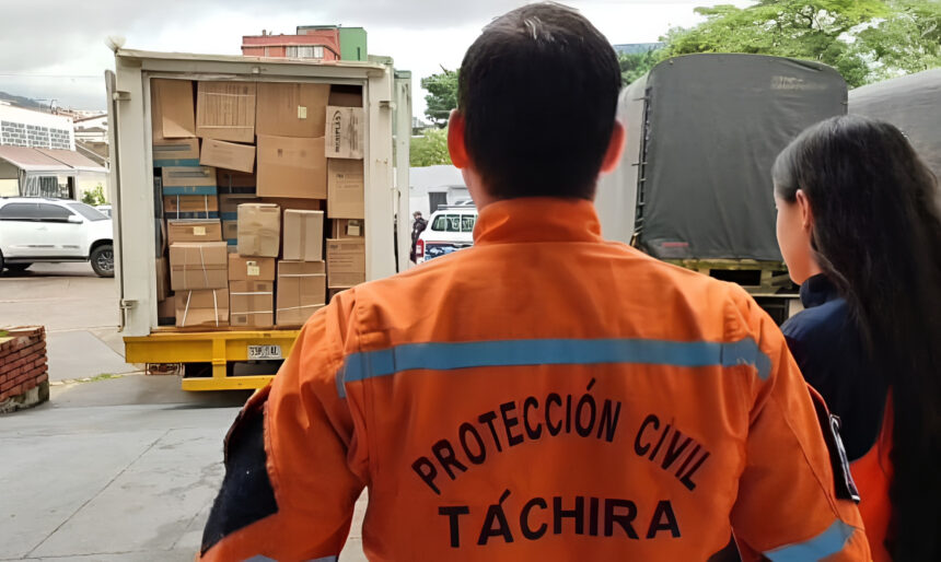 Táchira envía tres nuevas gandolas con alimentos y medicamentos a La Guaira