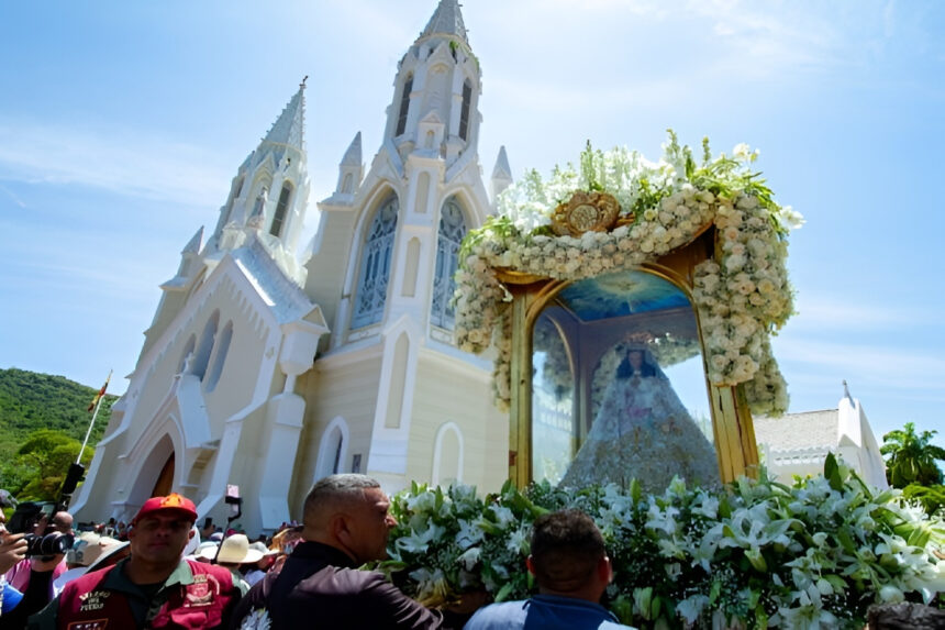 Víspera de la Solemnidad de la Virgen del Valle reúne actos litúrgicos, turismo y seguridad en Nueva Esparta