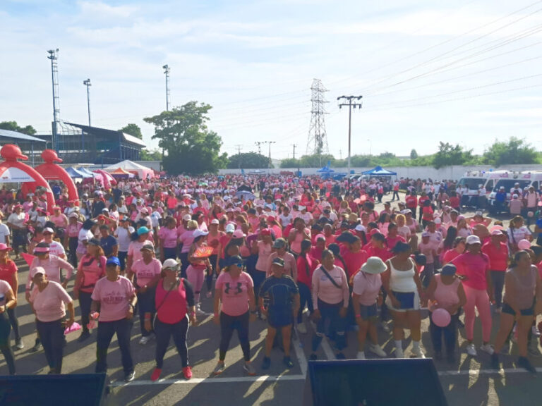 arabobo despliega la Ruta Rosa con jornadas de atención médica gratuita y prevención del cáncer de mama en los 14 municipios durante octubre.