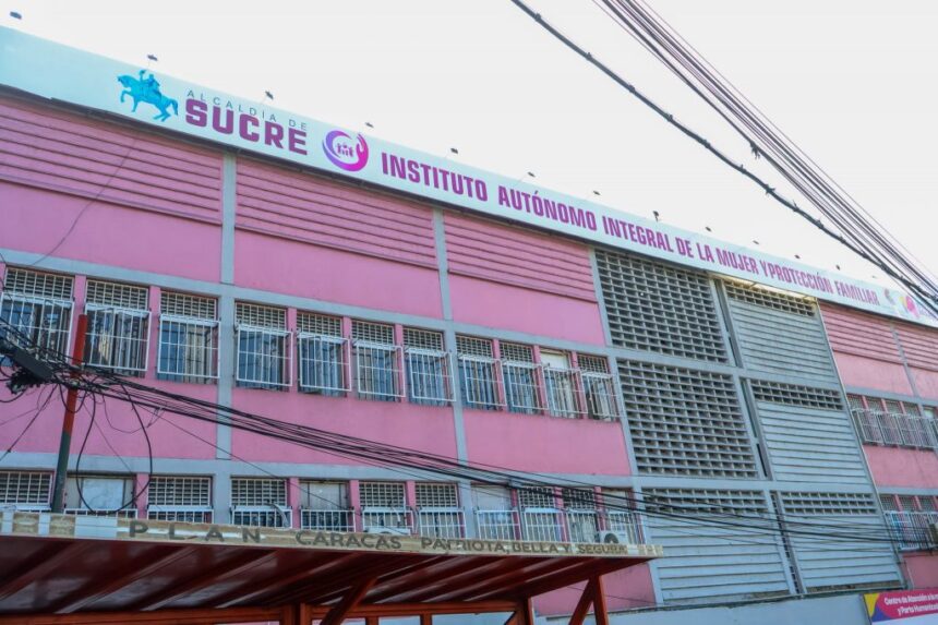 Inauguran el Centro de Atención Integral de la Mujer en Petare para atender gratis a más de 15.900 familias del municipio Sucre.