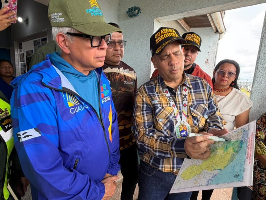 Comunidades indígenas de la Guayana Esequiba se preparan para la Consulta Popular Nacional del 18 de octubre con autoridades y comuneros.