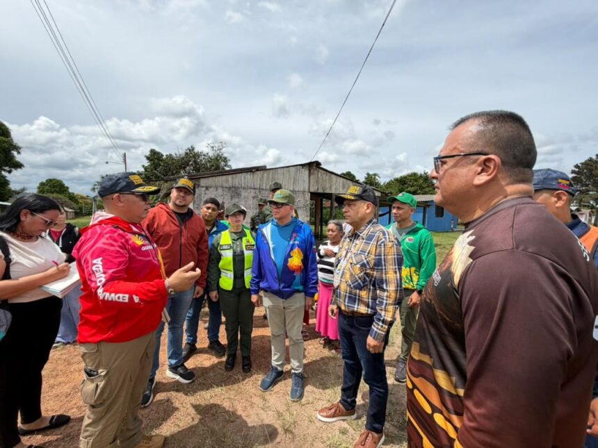 Comunidades indígenas de la Guayana Esequiba se preparan para la Consulta Popular Nacional del 18 de octubre con autoridades y comuneros.