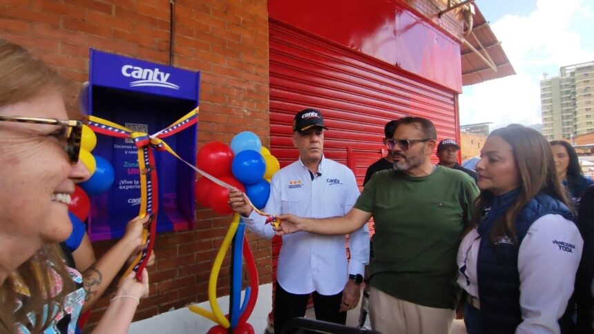 Despliegue de servicio de fibra óptica de Cantv en el Mercado Mayorista de Coche.