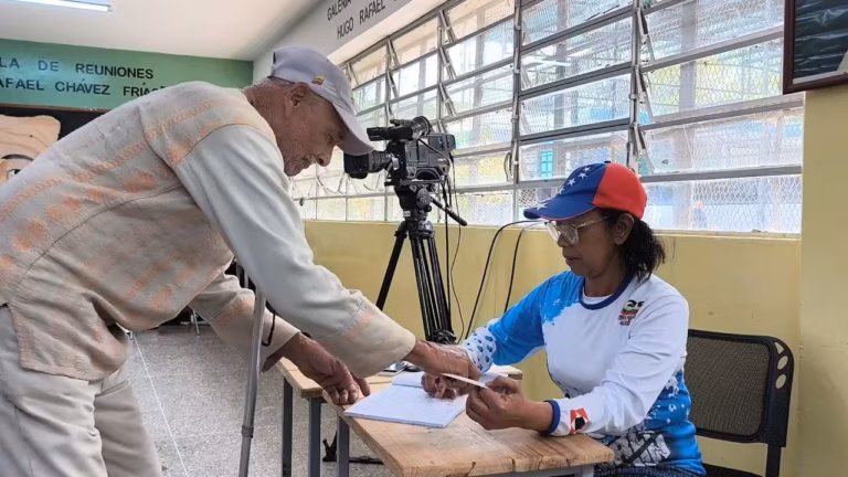 Gobierno nacional avanzó en la preparación comunitaria de cara a la consulta popular
