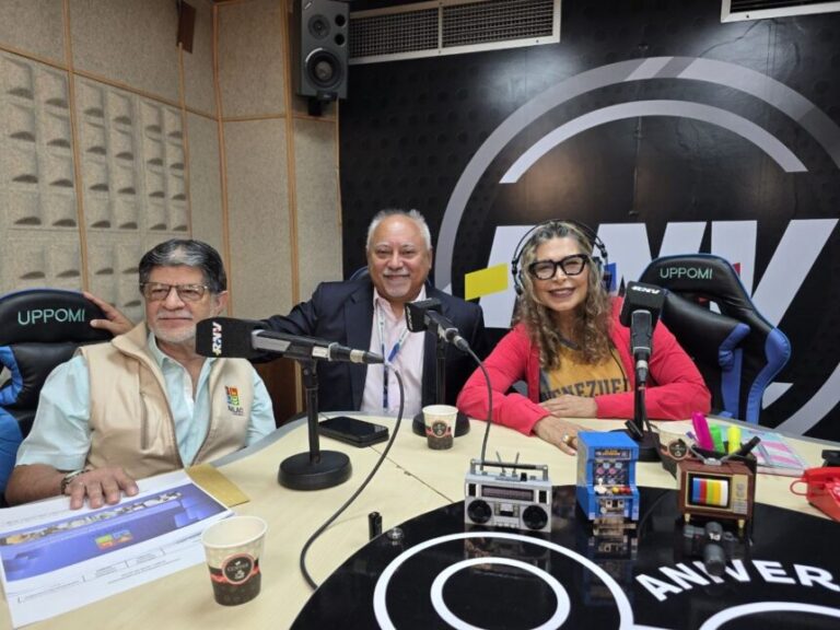El sector lácteo en Venezuela atrae nuevas inversiones, impulsando la modernización tecnológica y la exportación de sus productos.