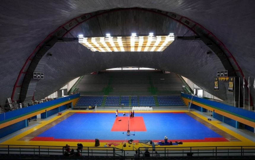 Entregan renovado el Gimnasio Cubierto Belisario Aponte de Maracaibo para Sudamericano de Voleibol