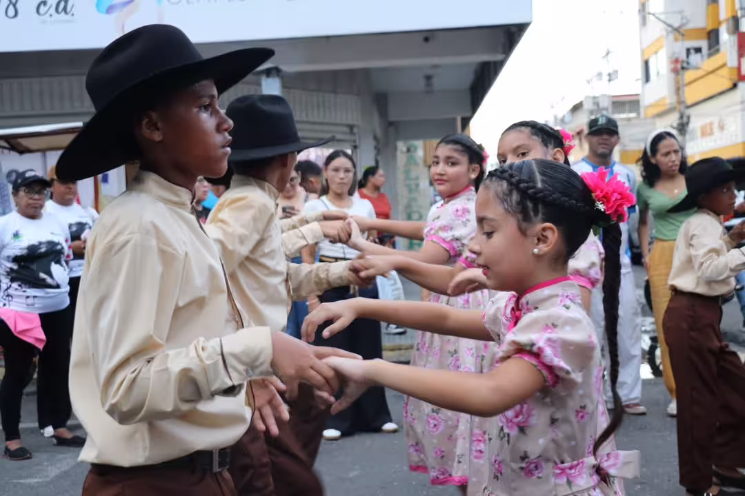 Con poesía e identidad llanera avanza la agenda cultural de las Ferias del Pilar en Barinas