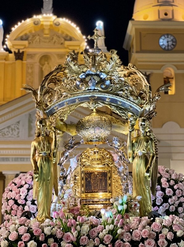 Inician las fiestas patronales 2026 en honor a la Virgen de Chiquinquirá con la bendición de los mantos y la tradicional Bajada en Maracaibo.