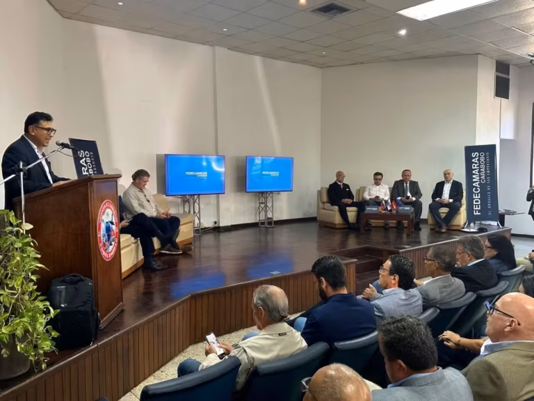 UE propone impulsar comercio no petrolero e inversiones en Venezuela