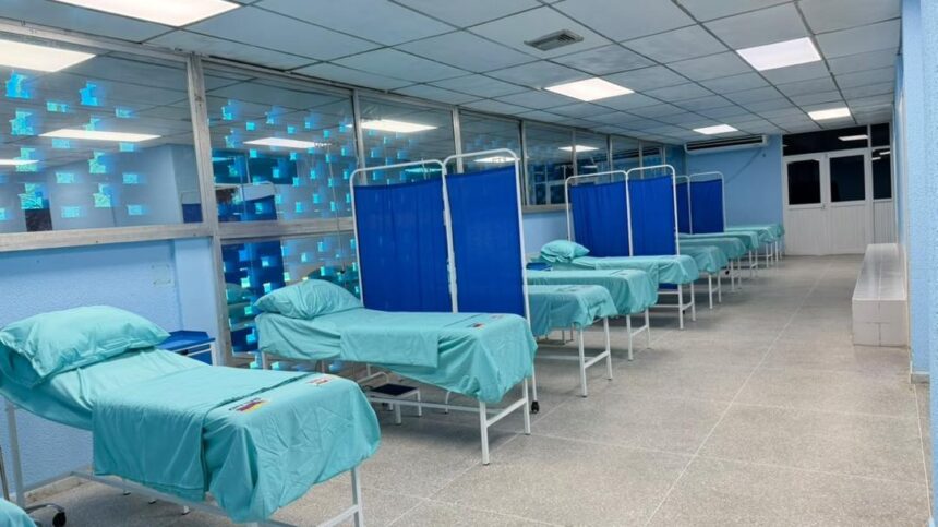 En Guayana Esequiba, el gobernador Neil Villamizar reabrió la Ciudad Hospitalaria Dr. San José Gregorio Hernández para beneficiar a 18 mil pacientes.