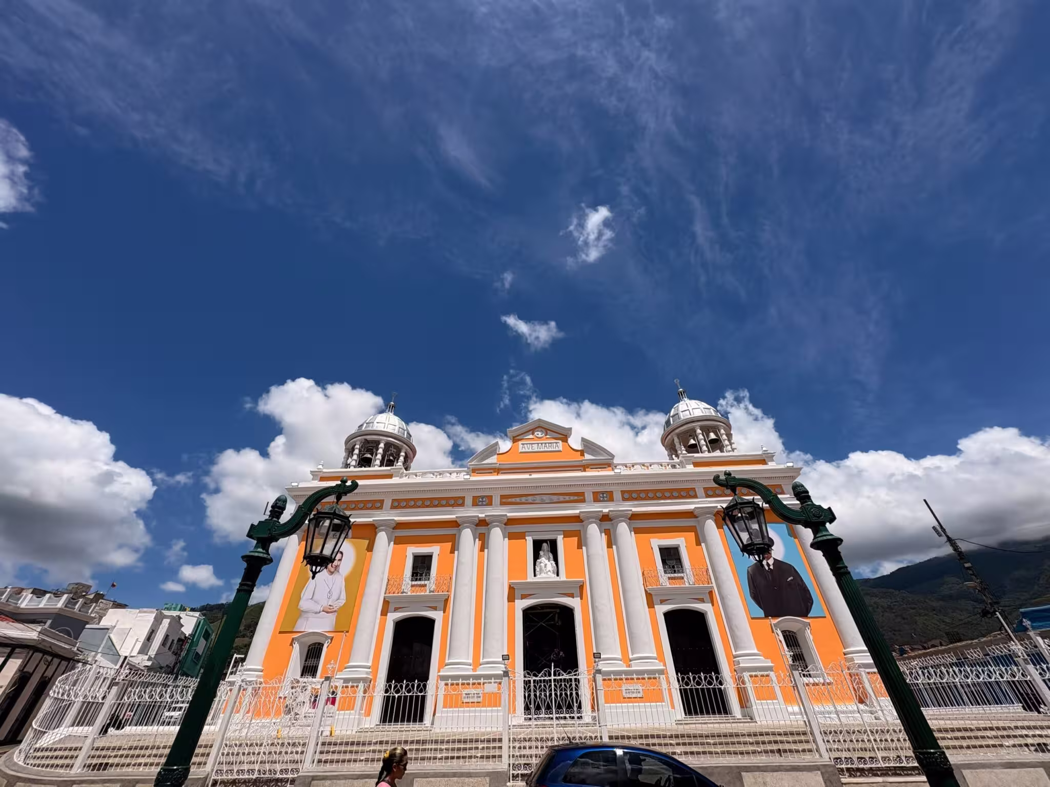 Avanza restauración de la Iglesia La Divina Pastora