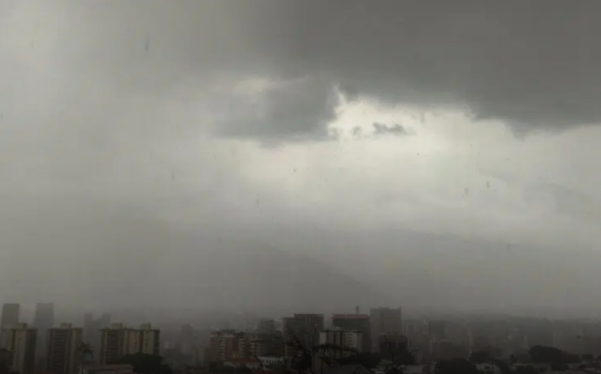 Inameh pronostica lluvias y actividad eléctrica en varias regiones del país