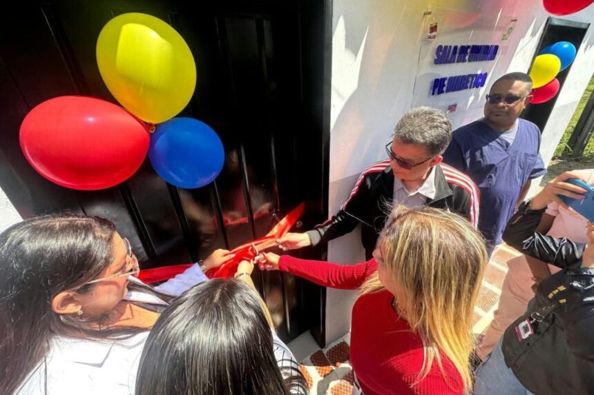Inauguran una nueva sala de atención especializada para pacientes con pie diabético en el Centro de Diagnóstico Integral (CDI) "Dr. Gilberto Rodríguez Ochoa"