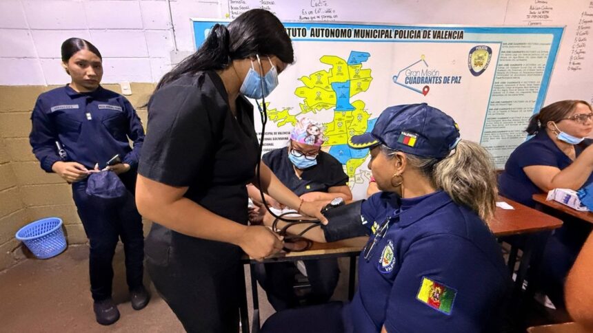 La Alcaldía de Valencia atendió a 1.046 funcionarios y estudiantes de la Policía Municipal en una jornada médica de salud integral.