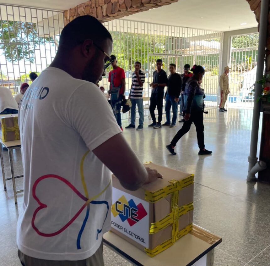 Los jóvenes de Cumaná se suman activamente a la Consulta Popular Nacional con propuestas para el desarrollo de su comunidad.