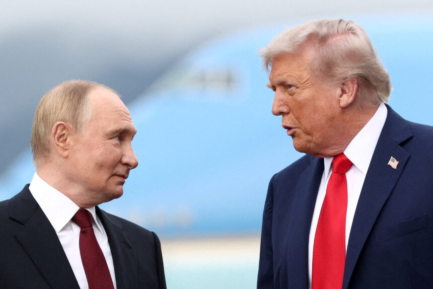 Trump sugiere un nuevo negociador para Ucrania y destaca conversaciones con Rusia