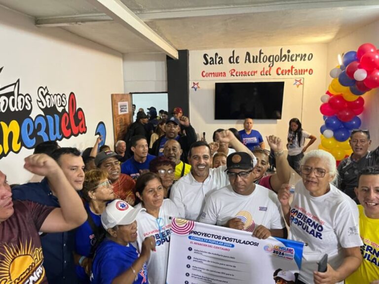 Comuneros de La Guaira se despliegan en la Consulta Popular Nacional para la selección de más de 500 proyectos comunitarios.
