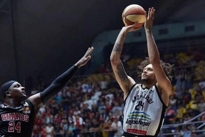 La Liga Superior de Baloncesto inicia temporada con cinco partidos