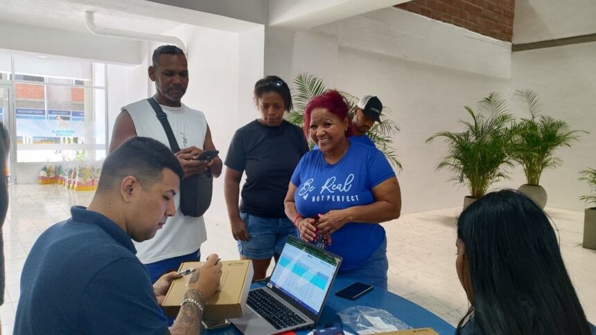 Cantv restituye servicios de telecomunicaciones a más de 1.000 familias afectadas por el doblete sísmico en Caracas, Miranda, La Guaira y Trujillo.