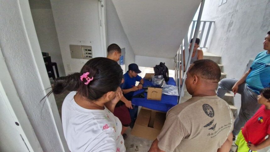 Cantv conectó a más de 40 familias con Aba Ultra por fibra óptica en el urbanismo Santa Cruz de Guarenas, fortaleciendo la red en Miranda.