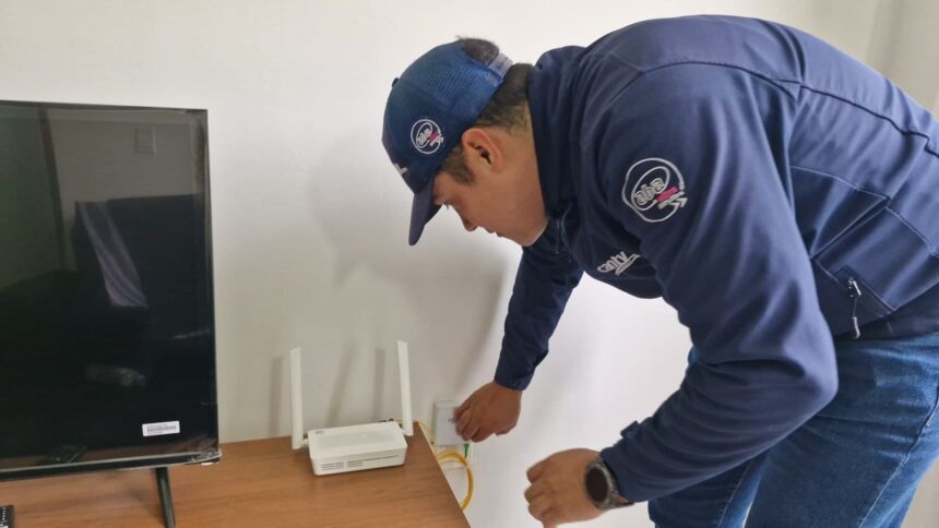 Cantv conectó a más de 40 familias con Aba Ultra por fibra óptica en el urbanismo Santa Cruz de Guarenas, fortaleciendo la red en Miranda.