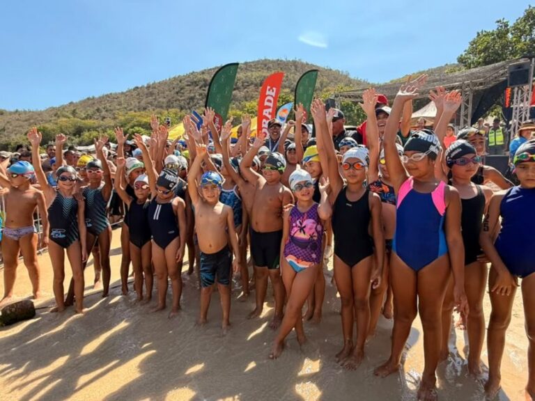 El estado Sucre se consolida como epicentro de los deportes acuáticos tras alcanzar un récord de participación en la bahía de Mochima.