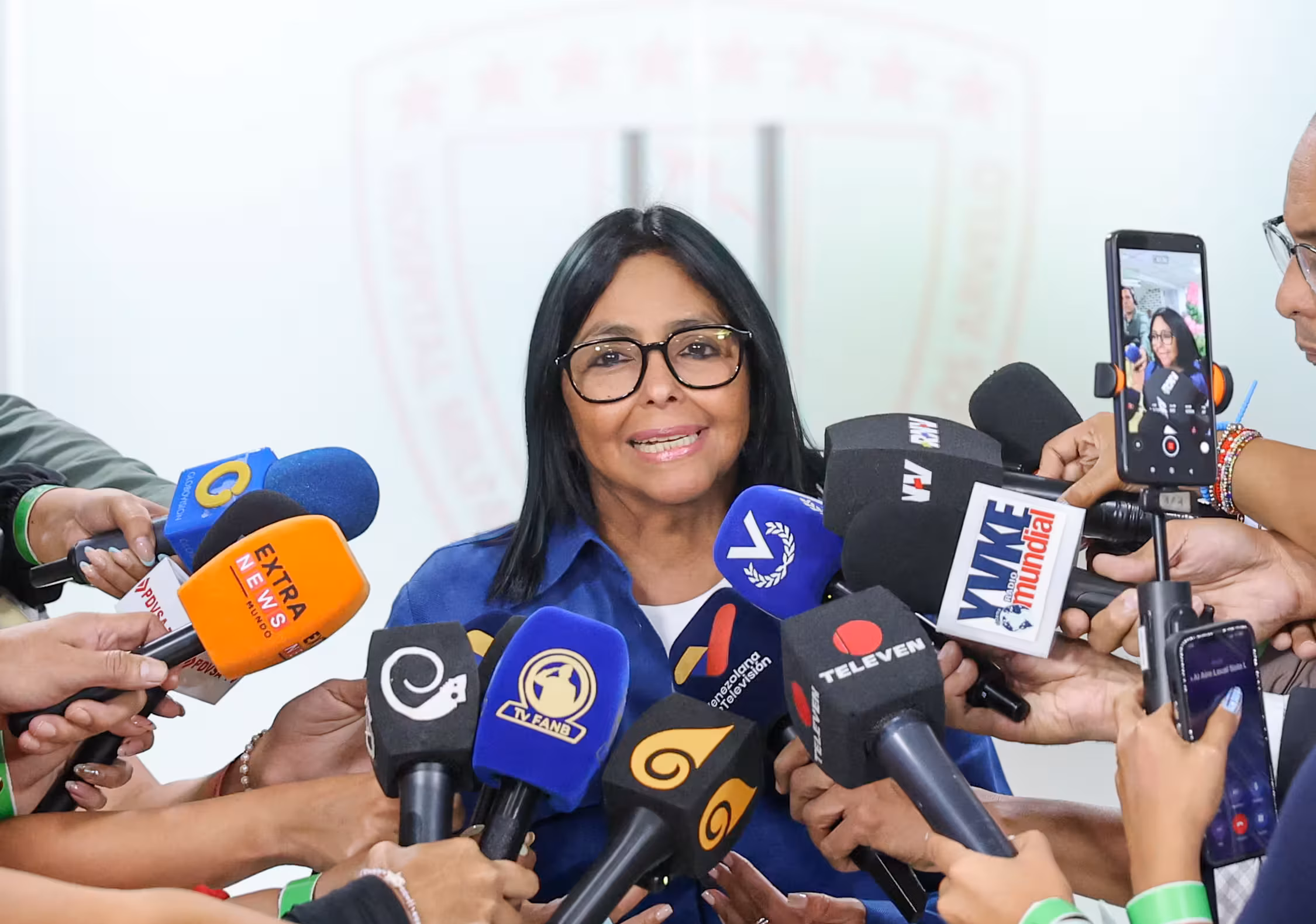 Delcy Rodríguez llama a erradicar la política como un show