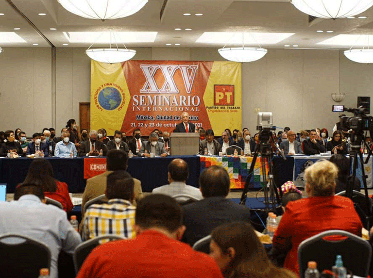 PSUV aboga por un mundo multipolar en seminario de partidos en México