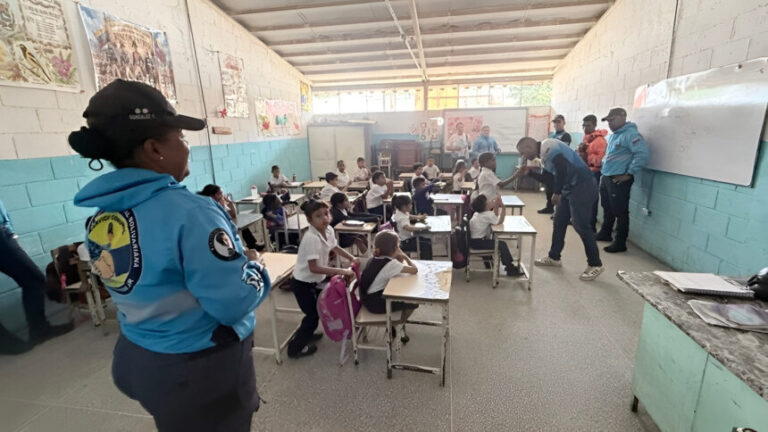 El Plan Mi colegio, mi Zona Segura llegó a la U.E. Bejuma de la parroquia Santa Rosa en Valencia para capacitar a los estudiantes en prevención y seguridad.