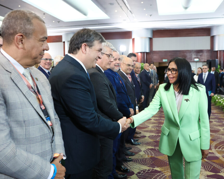 Presidenta Delcy Rodríguez asiste a instalación de la 82.ª Asamblea Anual de Fedecámaras