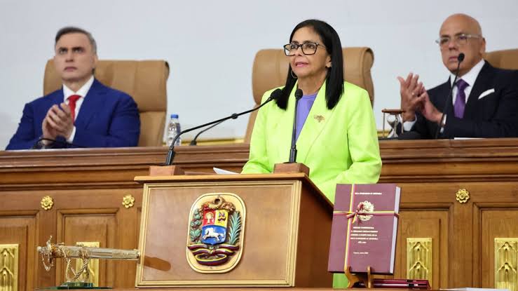 Presidenta propone ampliar consulta popular para reformar la Ley contra el Odio.
