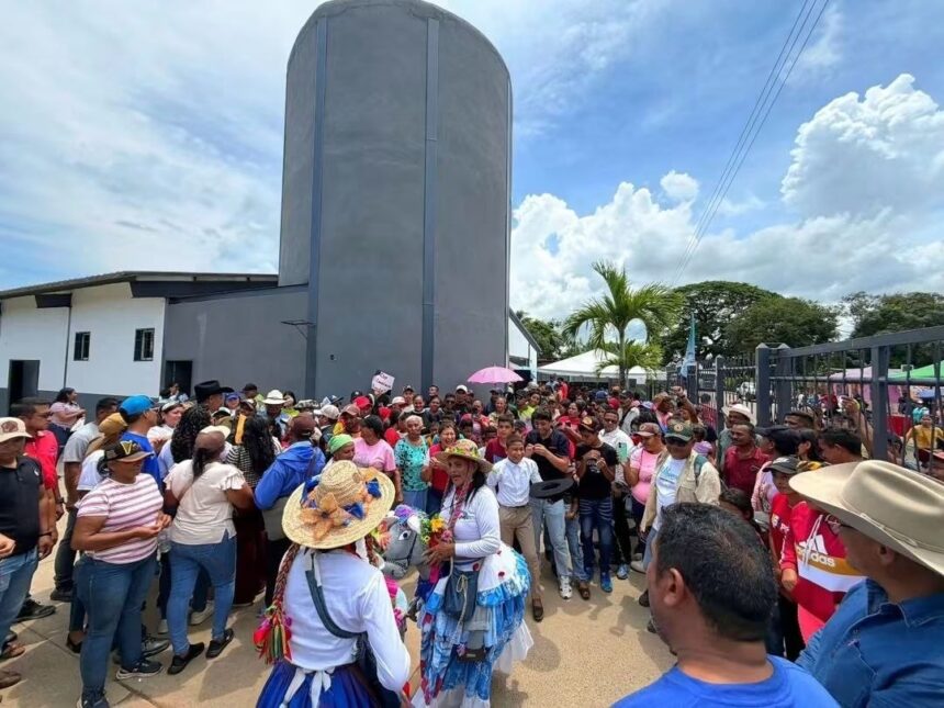 Inauguran nuevo abasto PDVAL en Rincón Hondo, Apure. Más de 3.600 familias contarán con víveres de calidad y ahorros de hasta 60 %.