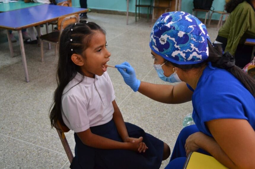 Salud bucal en escuelas de los 14 municipios de Carabobo.