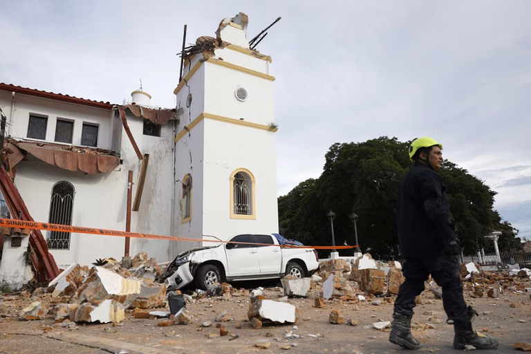 Presidente de Panamá descarta fallecidos tras sismo de 7.2
